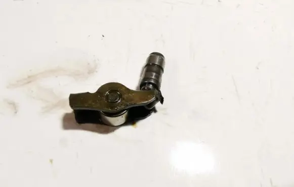 Volkswagen Polo IV 9N3 other engine part