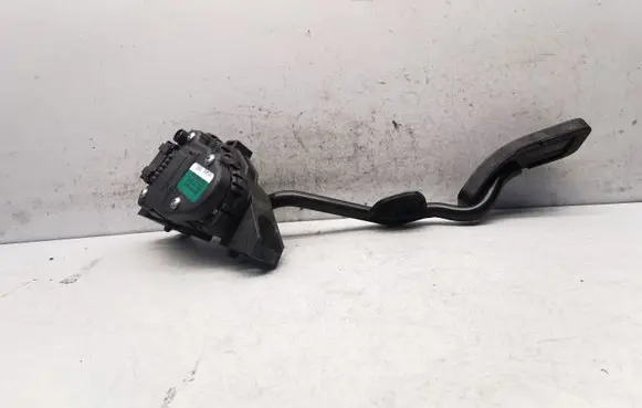 Audi A4 S4 B7 8E 8H Accelerator throttle pedal 8E2721523E
