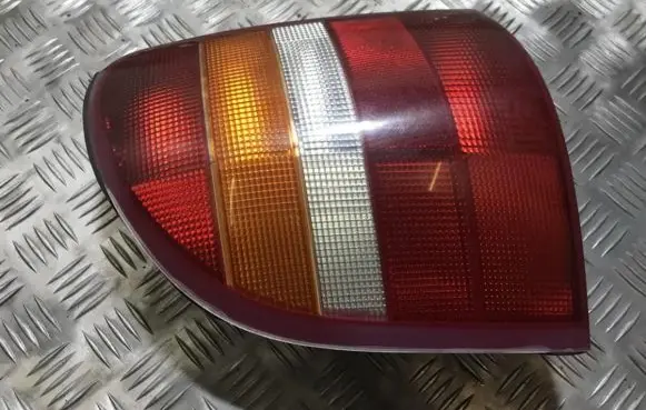 Ford Mondeo MK II Rear/tail lights