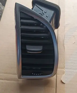 Audi Q7 4L Dashboard side air vent grill/cover trim 4L0820901