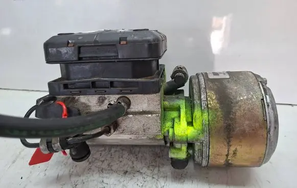 Citroen C5 Air suspension compressor S27612659 9636713880