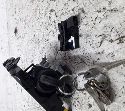 Volkswagen Jetta V Engine ECU kit and lock set 0101905470043 VE1K0953549AB