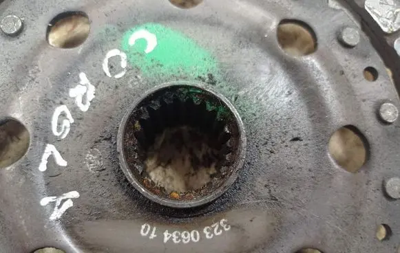 Toyota Corolla E120 E130 Clutch pressure plate 323063410 LUK