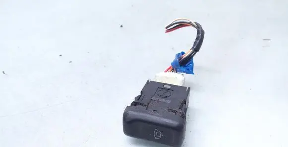 Subaru Legacy Windscreen/window heater switch