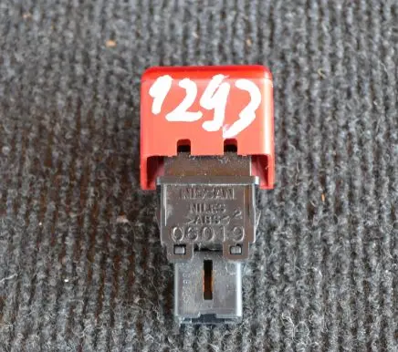 Nissan Micra Other switches/knobs/shifts 06019