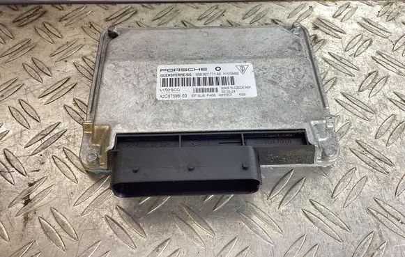 Porsche Macan (95B) Transfer box differential control unit 95B927771AE A2C87598103
