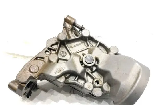 Peugeot 308 Oil pump 9801943580