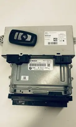 BMW 5 F10 F11 Engine control unit/module 8513242 0281017679