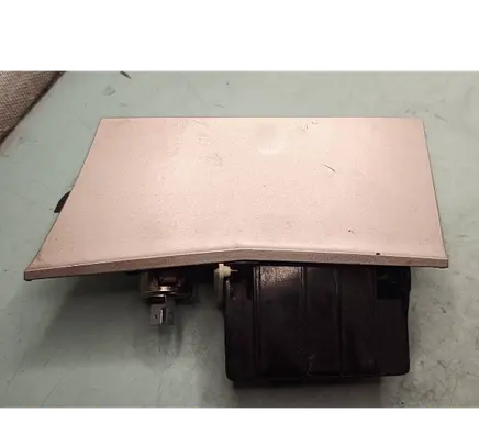 Opel Astra H Ashtray (front) 13116959