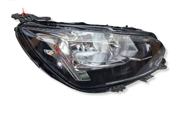 Peugeot 208 II Headlight/headlamp S26301571