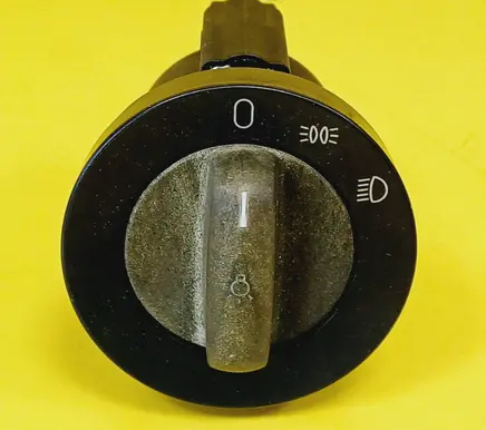 BMW 5 E39 Light switch 8363683 61.31-8363683