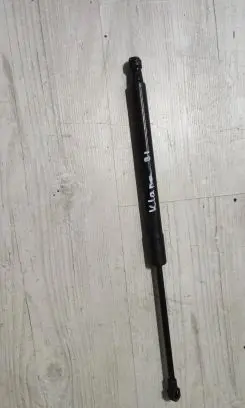 Dacia Duster Tailgate strut 440016E