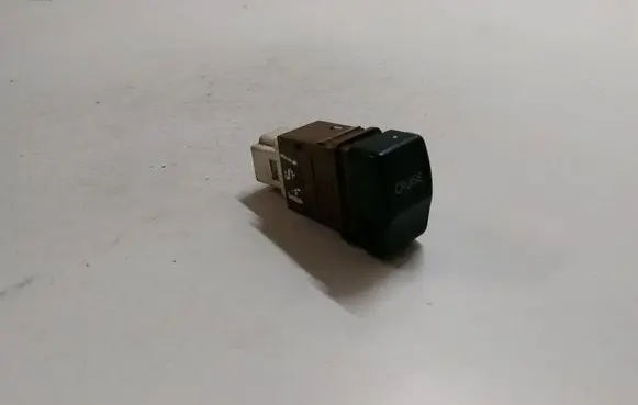 Subaru Legacy Cruise control switch 