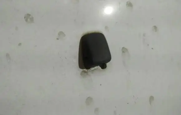 Windshield washer spray nozzle