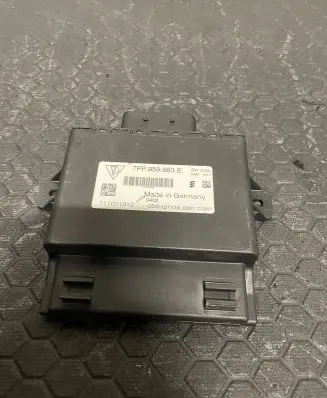 Volkswagen Touareg II Voltage converter/converter module 7PP959663E 111001912