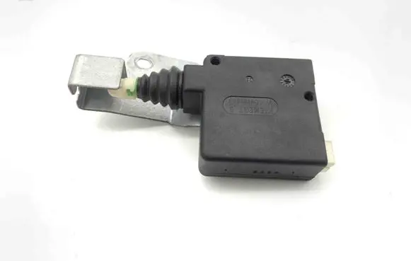 Jaguar XK8 - XKR Tailgate boot lock/latch motor GNC3535AA