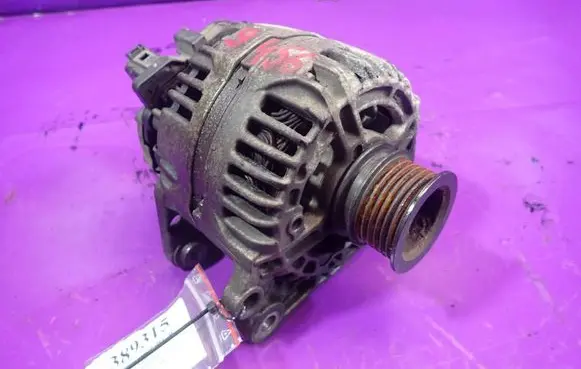 Skoda Fabia Mk2 (5J) Generator/alternator 037903025M