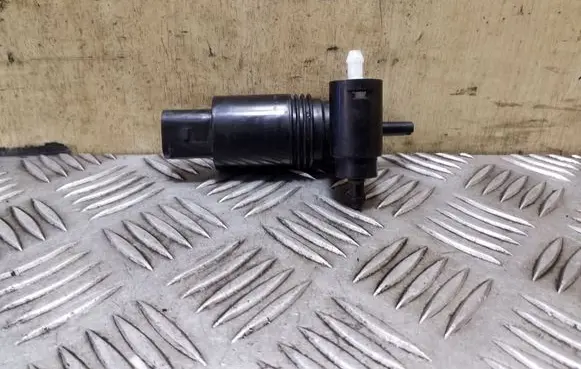 Mini Cooper Countryman R60 Windscreen/windshield washer pump 2751743