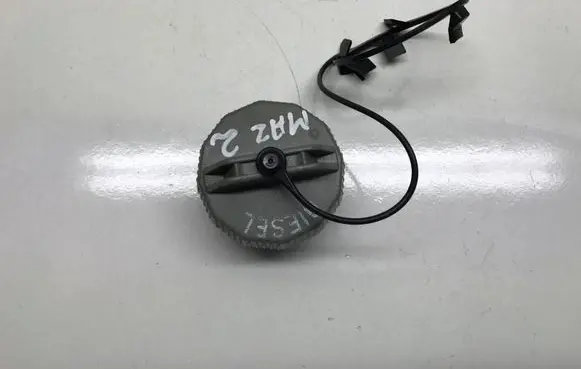 Mazda 2 Fuel tank filler cap 