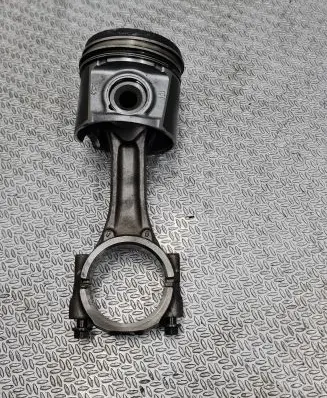 Fiat Ducato Piston with connecting rod