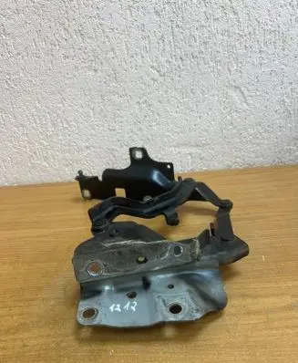 Land Rover Discovery 5 Tailgate/trunk/boot hinge HY32-16802AA 1212
