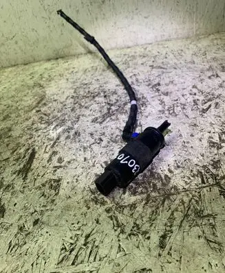 Audi A4 S4 B9 Headlight washer pump 8w0955647