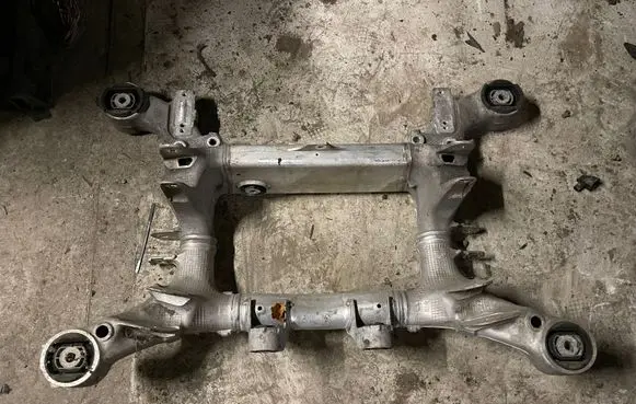 BMW 5 F10 F11 Rear subframe 6798545 ZBHATF10