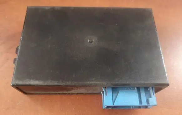 BMW 5 E39 Other control units/modules 8375497