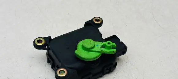 Volkswagen Bora Air flap motor/actuator 1J1907511D 0132801117 133857V
