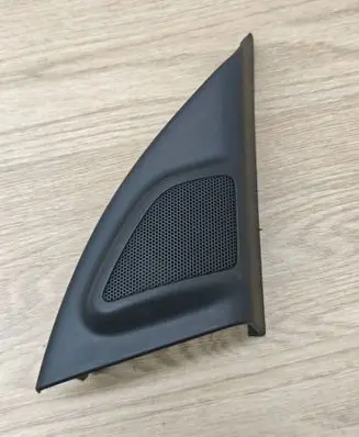 Volvo V70 Front door high frequency speaker 30781066
