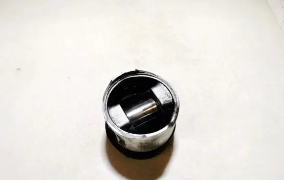 Renault Trafic I Piston 