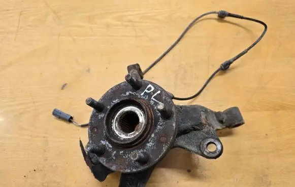 Mazda CX-7 Front wheel hub spindle knuckle
