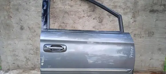 Chrysler Grand Voyager IV Front door