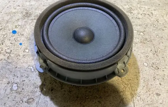 KIA Sportage Front door speaker 96330F2100 12120H2231 8941034704A