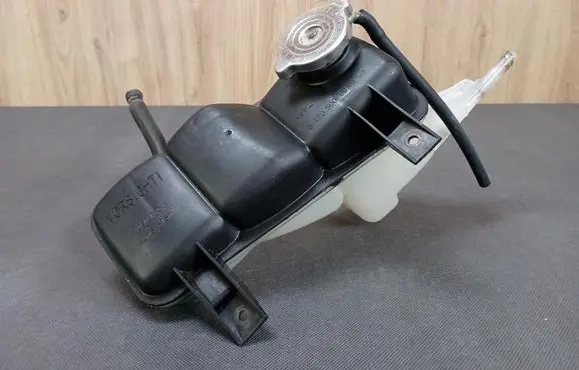 Mercedes-Benz SLK R170 Coolant expansion tank/reservoir cap 1705000649 A1705000649