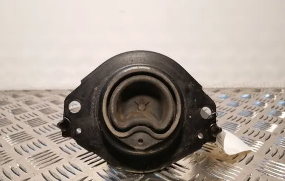 Jeep Grand Cherokee Engine mount bracket 52124677AF
