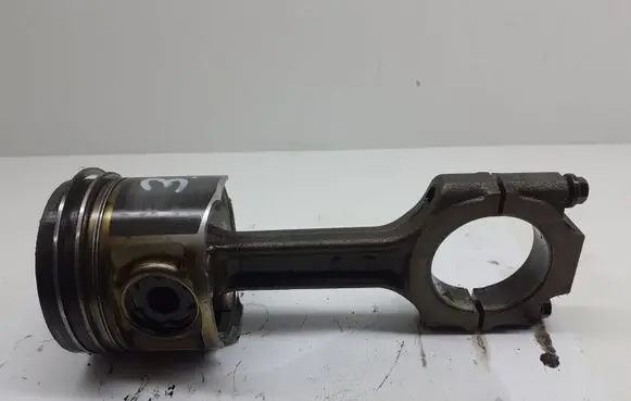 Opel Vectra C Piston with connecting rod