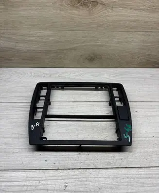Volkswagen PASSAT B5.5 Radio/GPS head unit trim 3B0858069