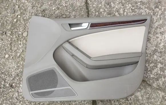 Audi A5 Sportback 8TA Front door card panel trim