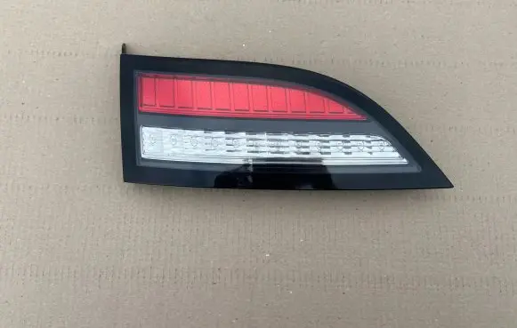 Opel Ampera Tailgate rear/tail lights 22900156