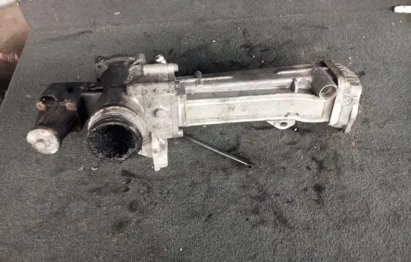 Volvo V70 EGR valve cooler 30757742