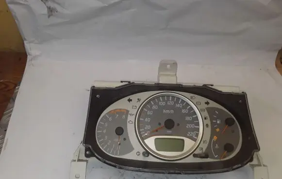 Nissan Almera N16 Speedometer (instrument cluster) TK20VBR