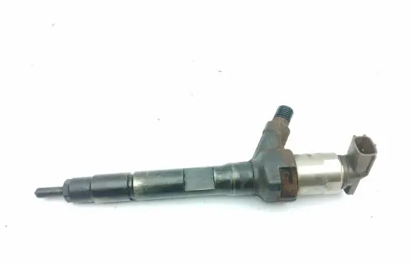 Mazda CX-7 Fuel injector DL003550