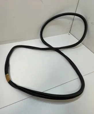 Peugeot 5008 II Front door rubber seal 9811537480