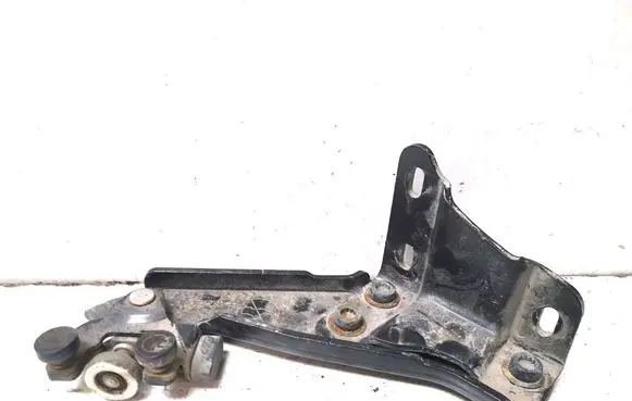 Volkswagen Caddy Sliding door middle roller runner 2K7843398A