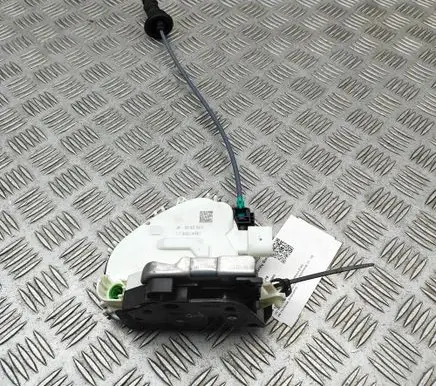 Audi A5 Front door lock 8X2837016D