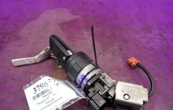 Peugeot 207 CC Ignition lock 36410600