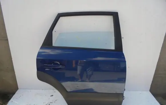 Hyundai Tucson JM Rear door