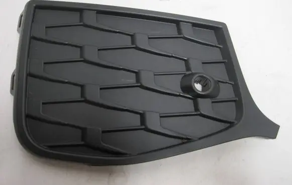 Audi Q3 F3 Front bumper lower grill 83H807682A