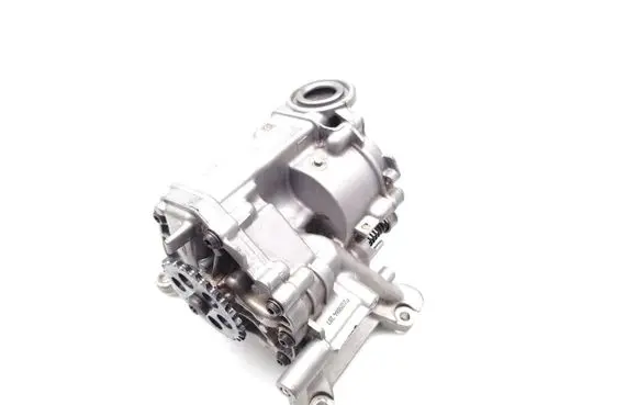 Mini Cooper Countryman F60 Oil pump 8631810 02034432